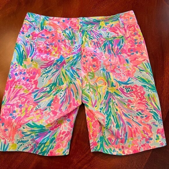 NWOT Lilly Pulitzer 10" Chipper Shorts in Fan Sea Pants Size 4 - Picture 2 of 2